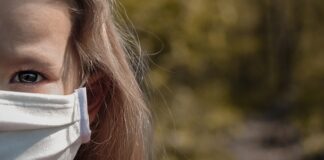 Kiedy będą zniesione maseczki w Polsce?