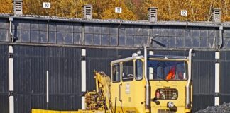 Czym skleić pęknięty ząb?